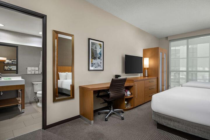 Hyatt Place Iowa City Downtown