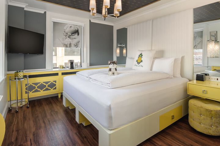 Room 20 of 27