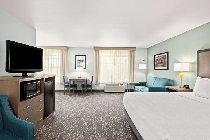 La Quinta Inn & Suites by Wyndham Newport