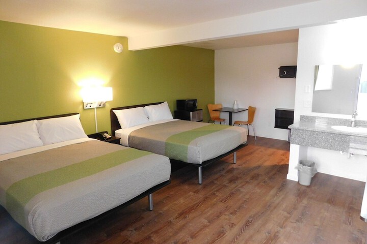 Motel 6 Burlington WA