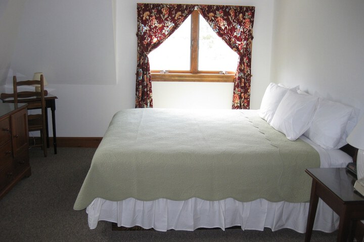 Room 14 of 30