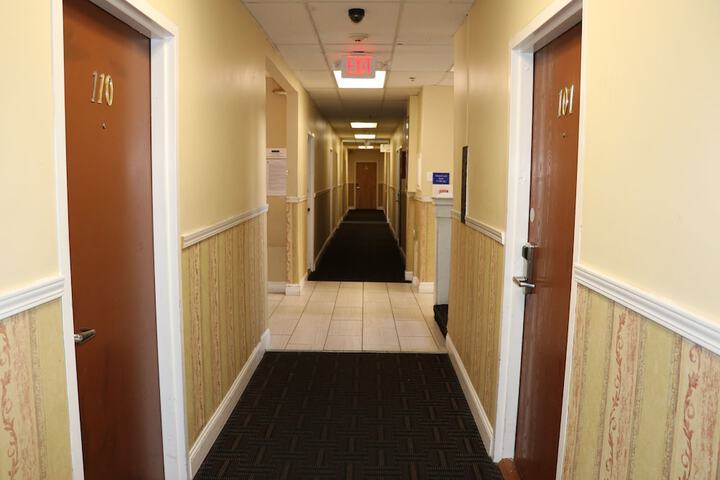 Ballroom/Hall 61 of 82