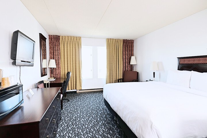Room 19 of 33