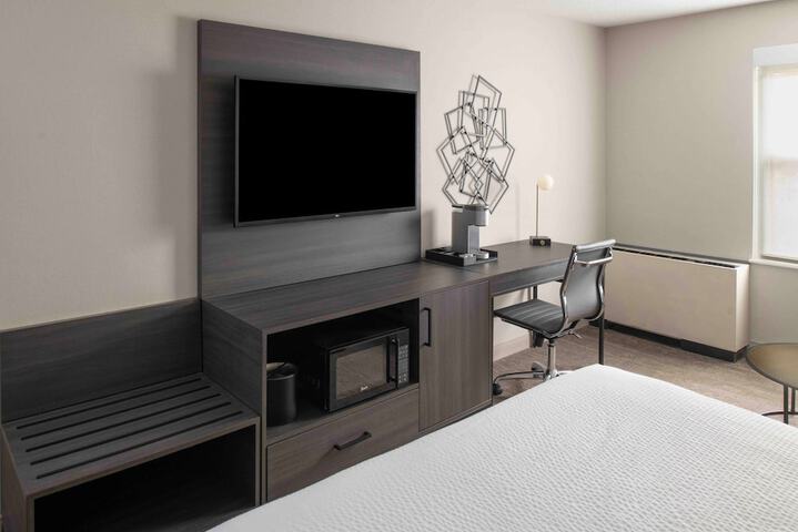 Room 22 of 50