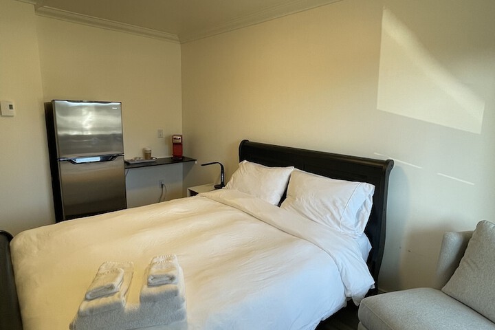 Room 49 of 94