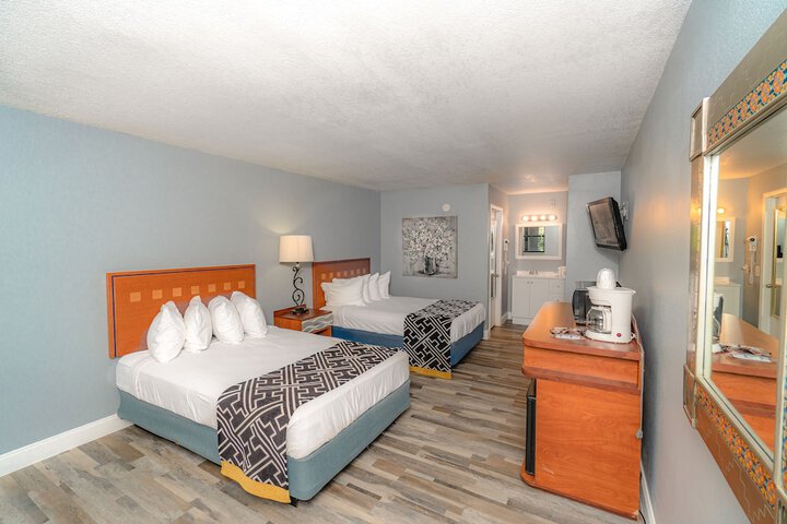 Room 20 of 34