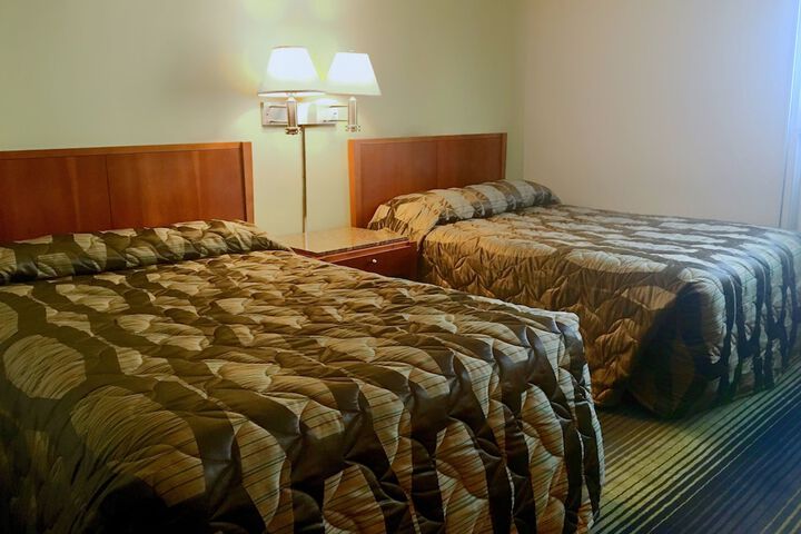 Room 21 of 32