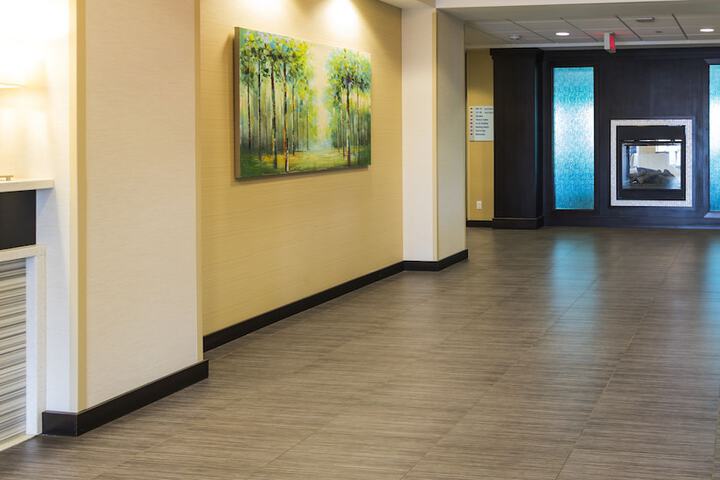 Holiday Inn Express & Suites Thunder Bay by IHG
