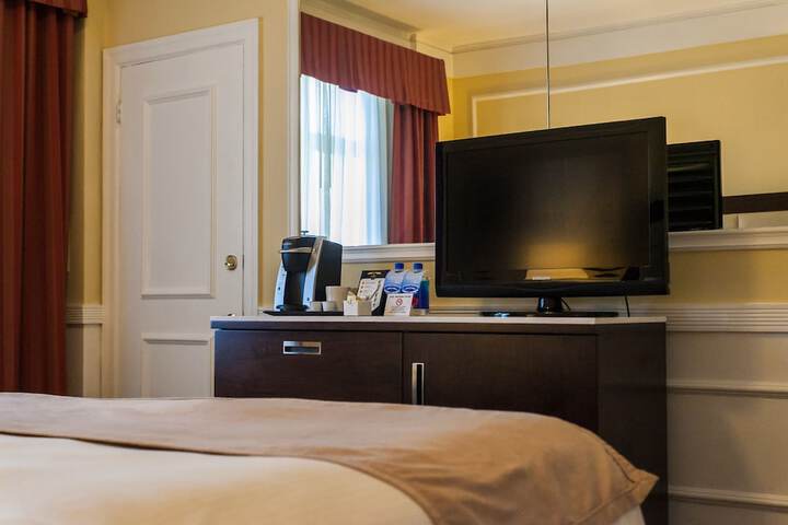 Room 15 of 44