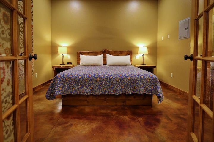 Room 47 of 75