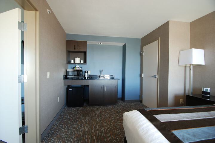 Room 18 of 27