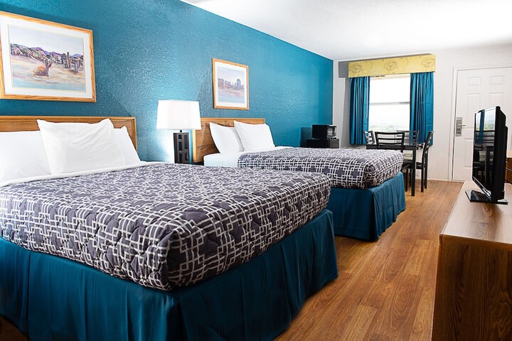 Riata Inn