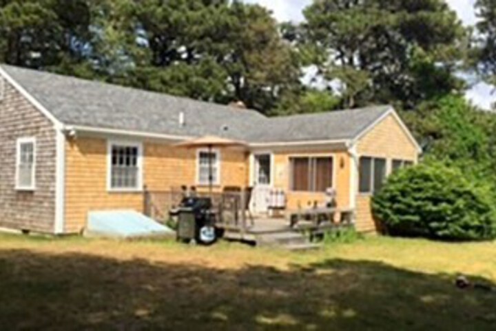 15 Bayberry Rd