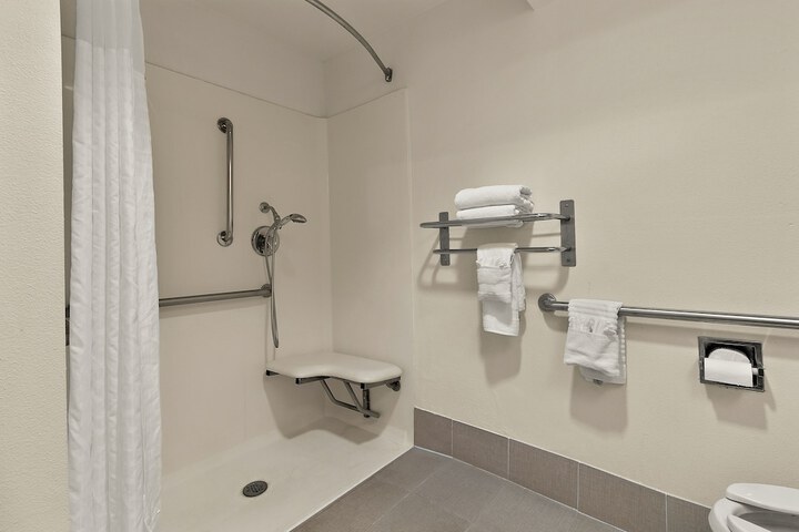 Room 14 of 43