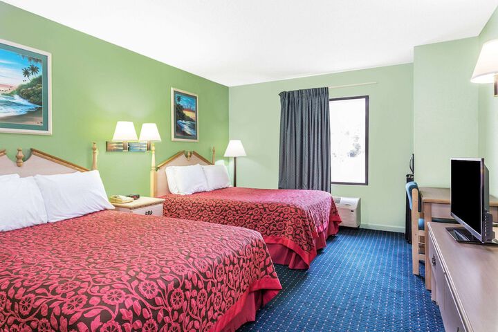 Room 15 of 17