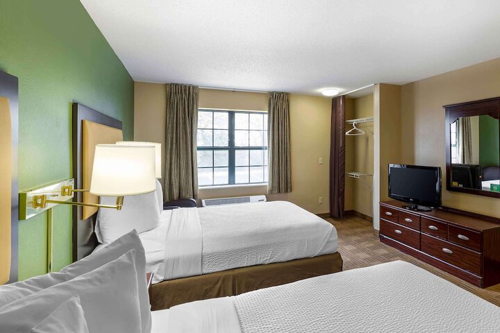 Extended Stay America Select Suites - Milwaukee - Waukesha