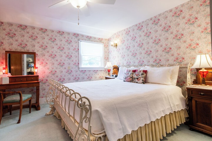Room 50 of 67