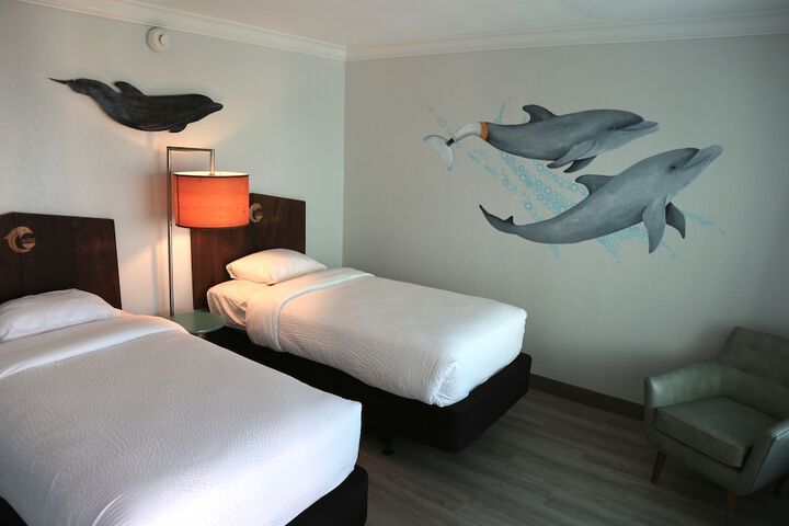 Dolphin Sands Clearwater Beach an Ascend Collection Hotel