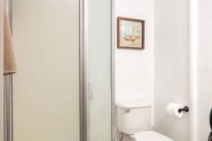 Room 6 of 14