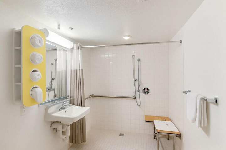 Motel 6 Thousand Oaks CA