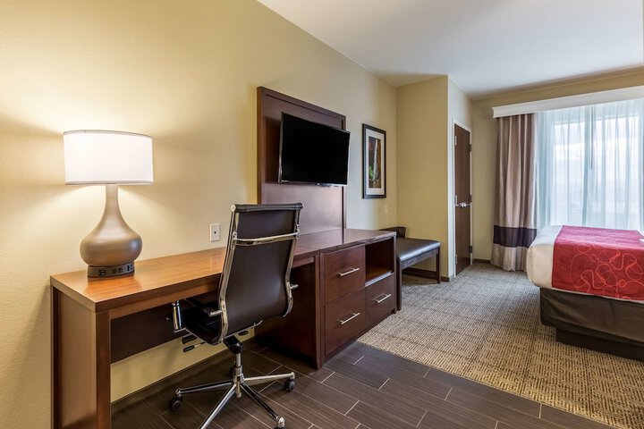Room 32 of 62