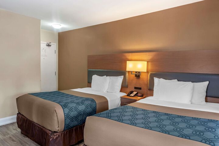 Room 21 of 40
