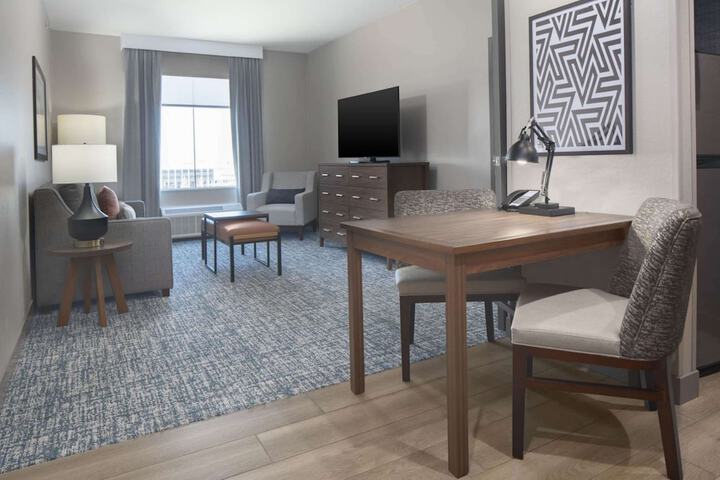 Room 12 of 24