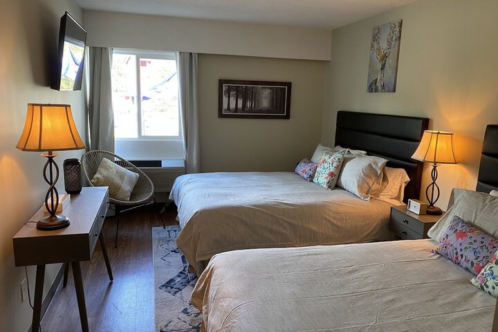 Room 11 of 30