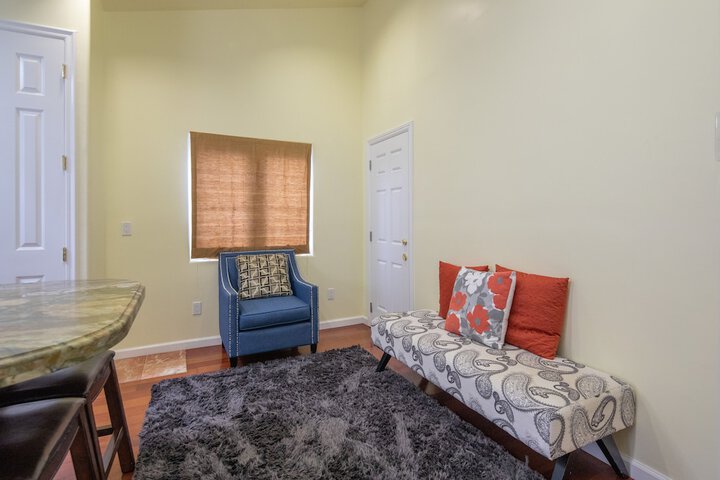 Room 21 of 40