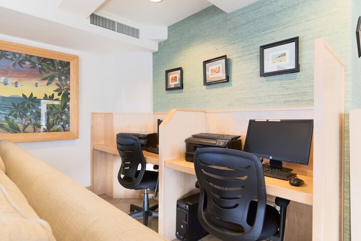 Business Center 34 of 35