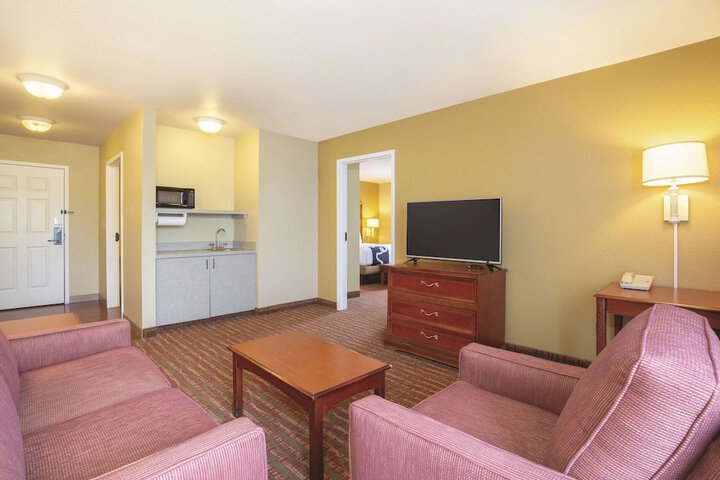Room 14 of 39