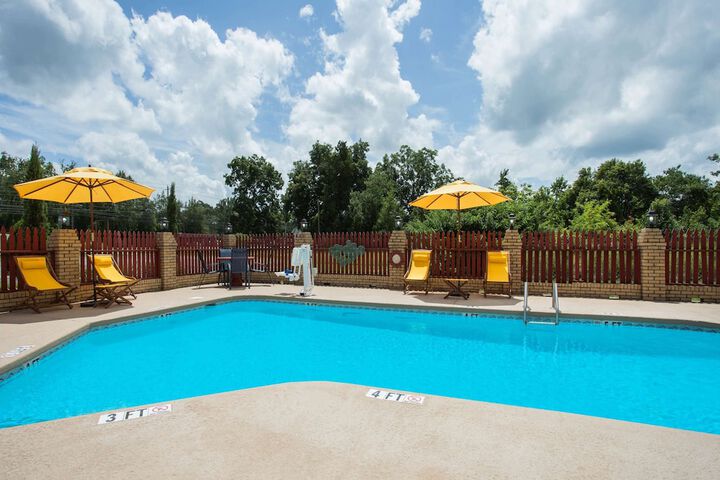 Pool 7 of 23