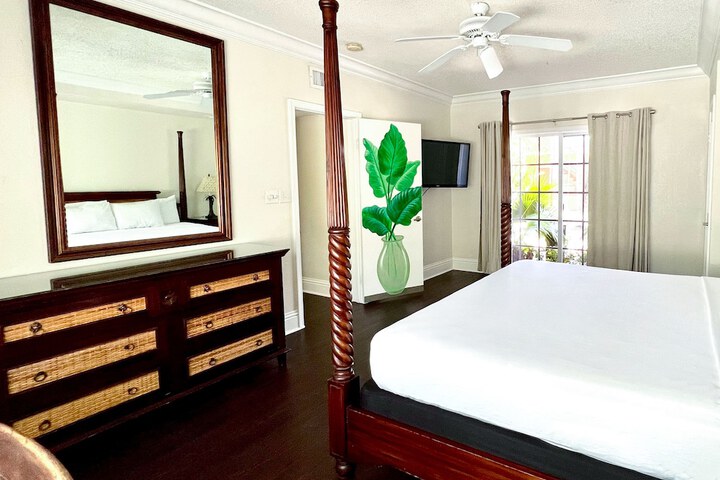 Room 29 of 37