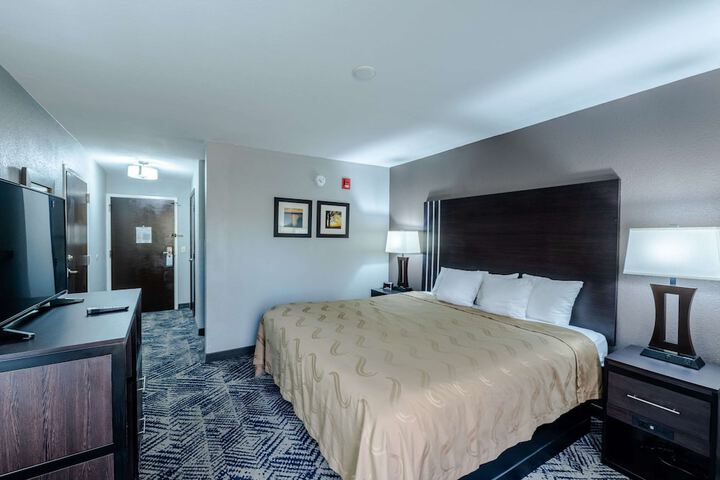 Room 38 of 43