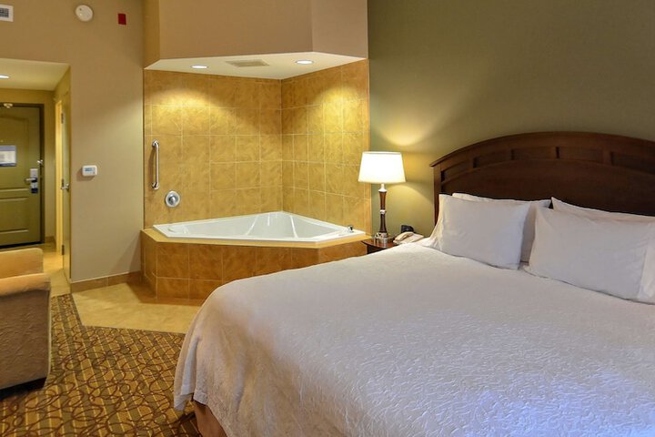 Room 21 of 49