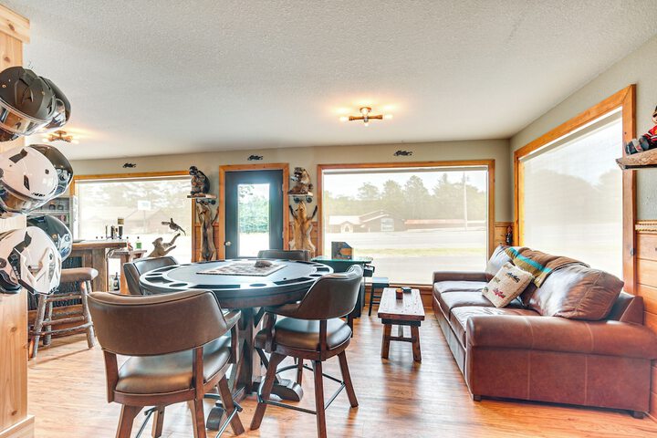 northwood Tours Escape w / Boat Dock Access!