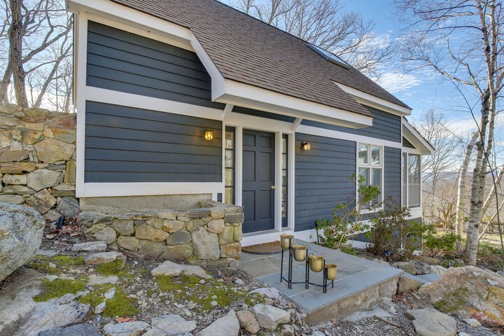 Dreamy Hudson Valley Cottage w / State Park Views