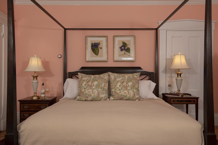 Liberty Hill Inn