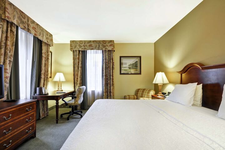 Room 33 of 51