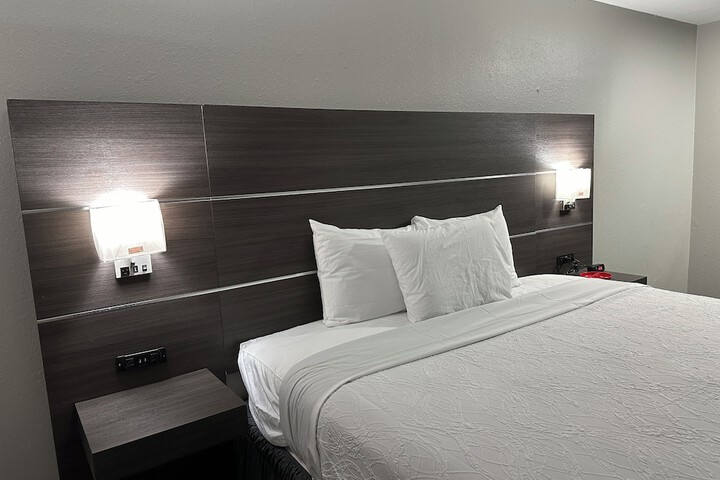 Room 20 of 23