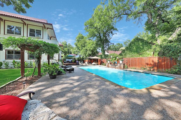 Pool 11 of 69