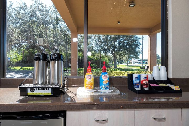 Breakfast/Coffee Service 50 of 54