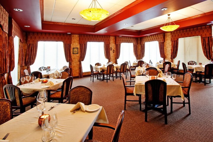 Holiday Inn Quincy East by IHG