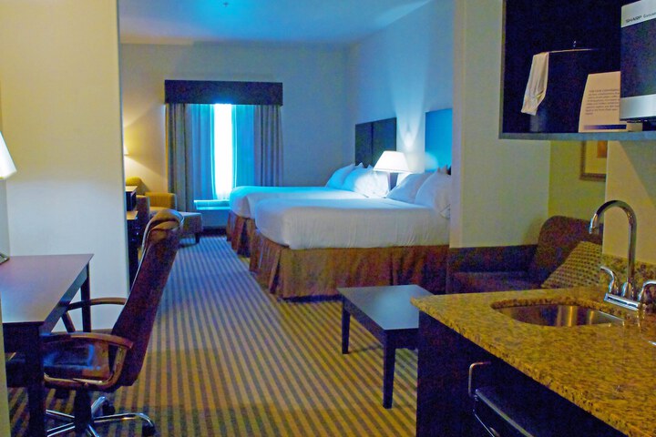 Room 21 of 32