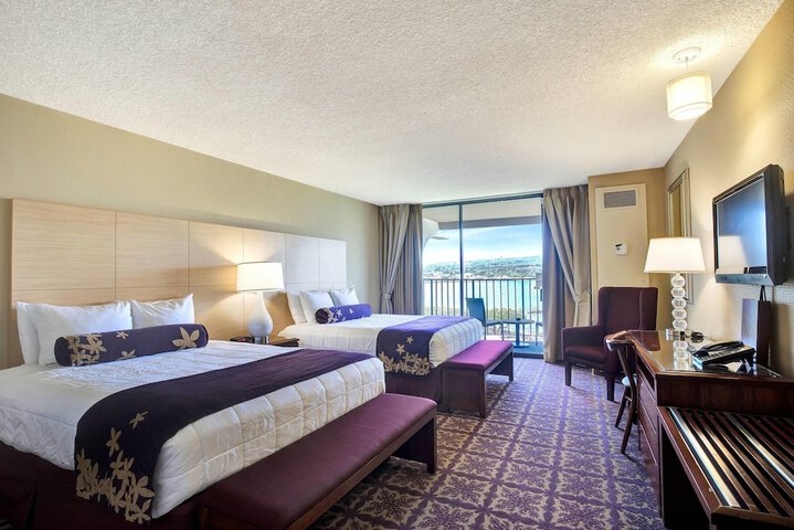 Hilo Hawaiian Hotel Trademark Collection by Wyndham