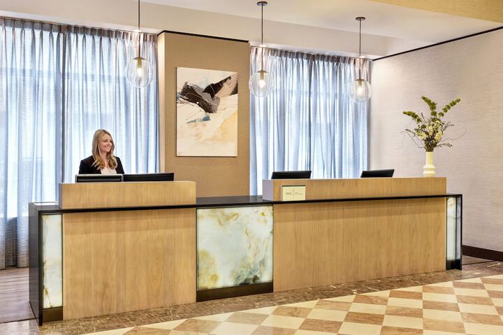 Hotel 5 of 108