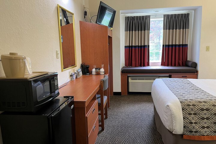Room 22 of 53