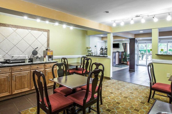 Quality Inn Greenwood Hwy 25