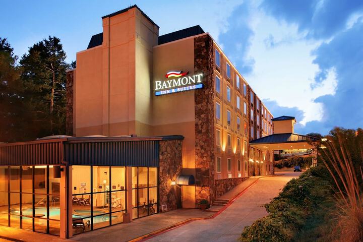 Hotel 4 of 57