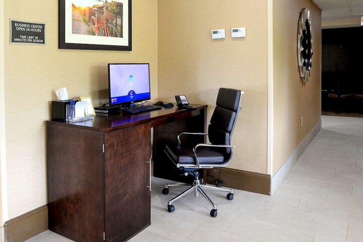 Business Center 42 of 42
